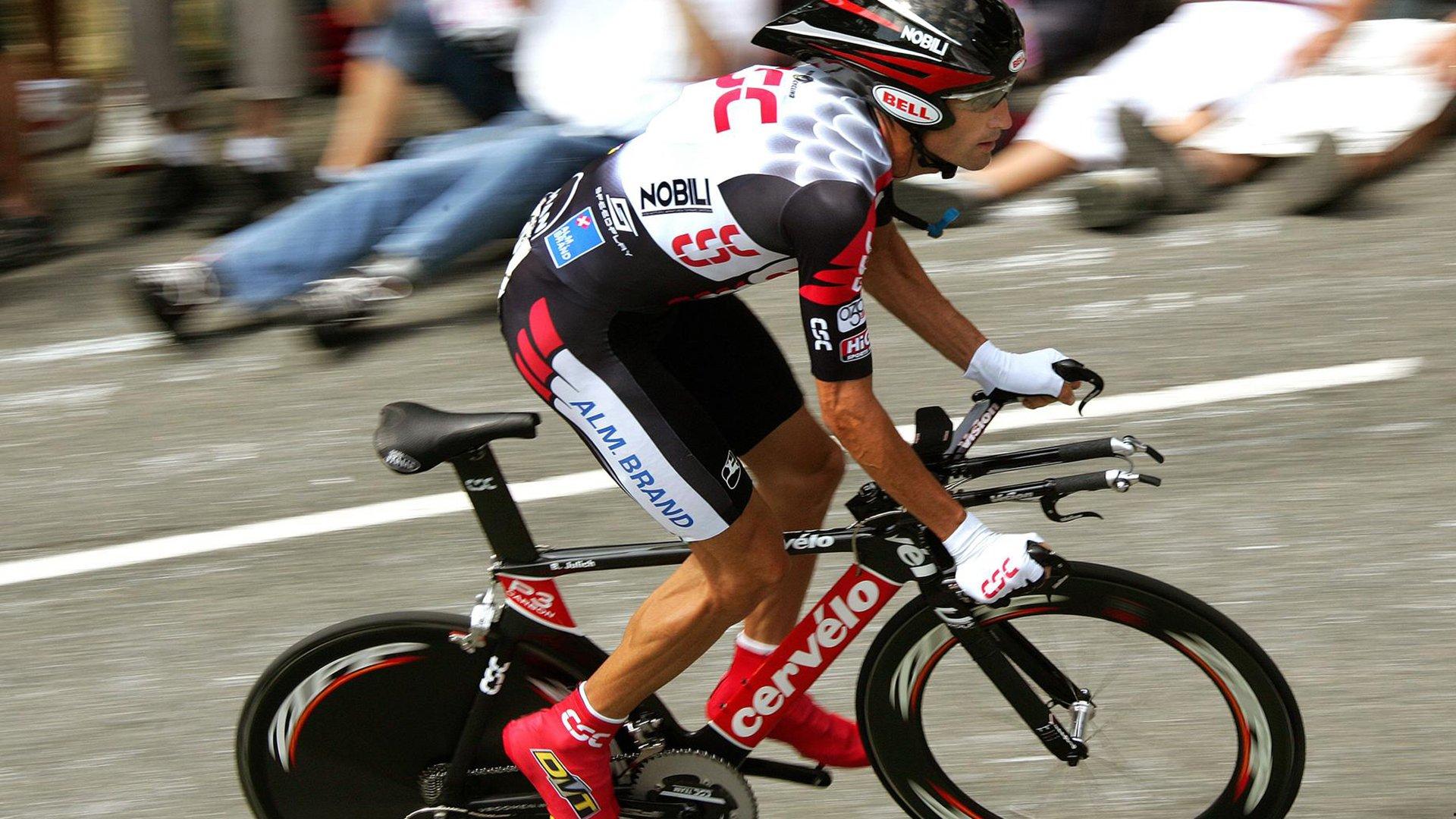 都灵主帅赛前致敬斯帕莱蒂，以信念为刃，誓创历史新章